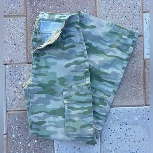 Cotton-On Green Camo Cargo Pants
